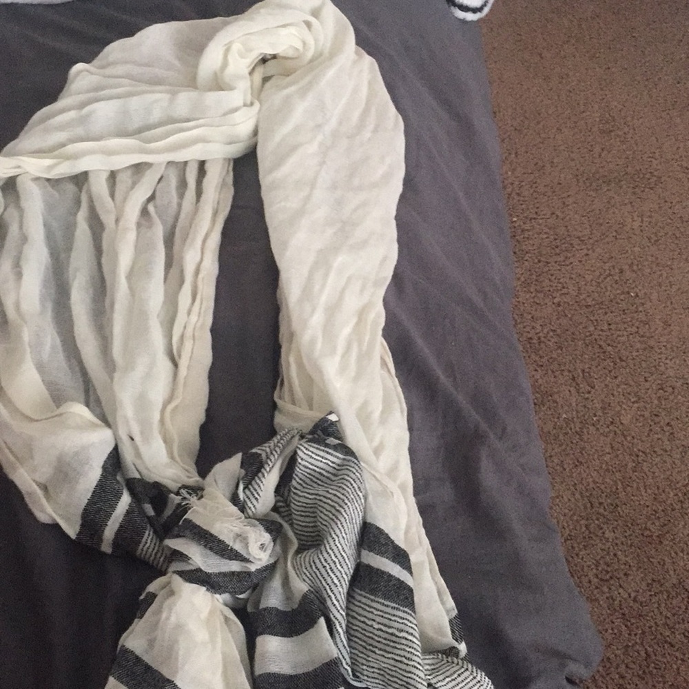 UO infinity scarf